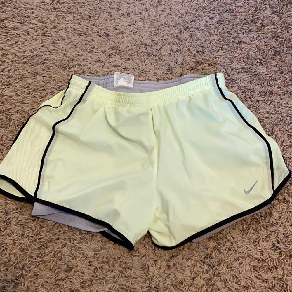 Nike 2 in 1 shorts